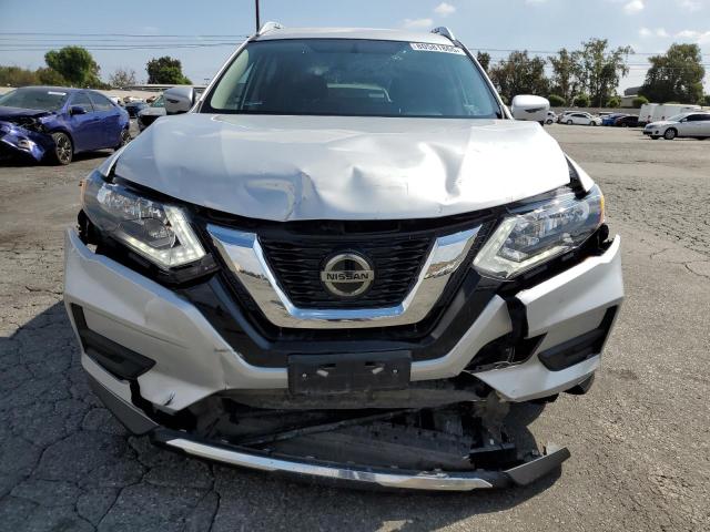 KNMAT2MT7JP541082 - 2018 NISSAN ROGUE S SILVER photo 5