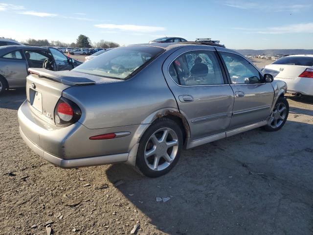 JN1CA31A61T301717 - 2001 NISSAN MAXIMA GXE SILVER photo 3