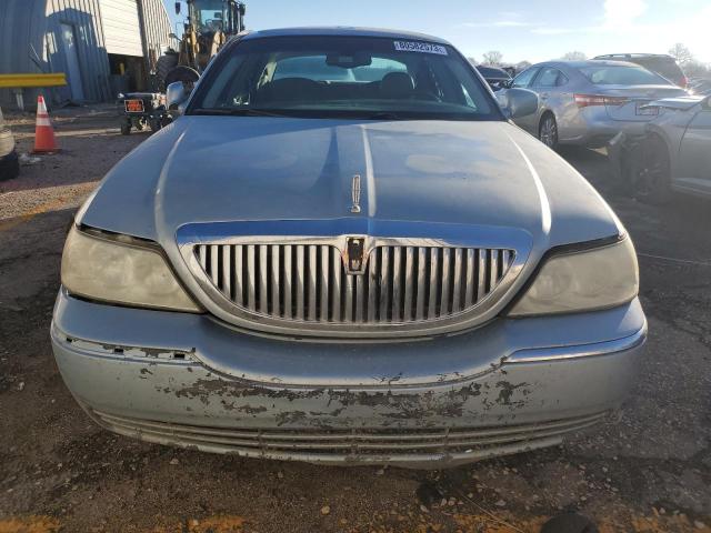 1LNHM81W85Y672059 - 2005 LINCOLN TOWN CAR SIGNATURE BLUE photo 5