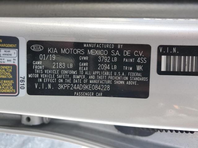 3KPF24AD9KE084228 - 2019 KIA FORTE FE Silber Foto 12