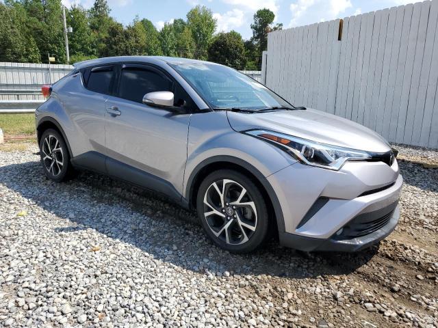 JTNKHMBX6J1008050 - 2018 TOYOTA C-HR XLE Արծաթագույն լուսանկար 4