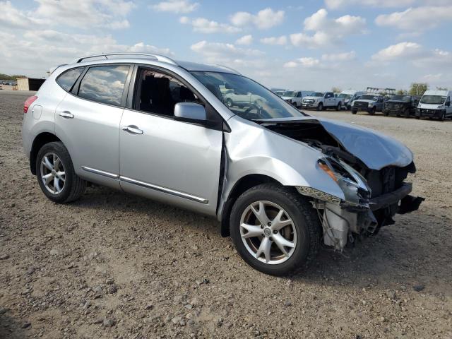 JN8AS5MT5BW575425 - 2011 NISSAN ROGUE S SILVER photo 4