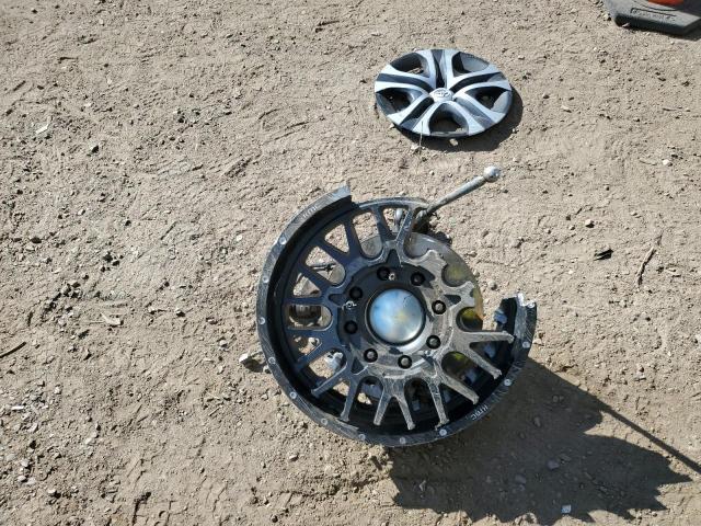 JTMBFREV0HJ133251 - 2017 TOYOTA RAV4 LE WHITE photo 13