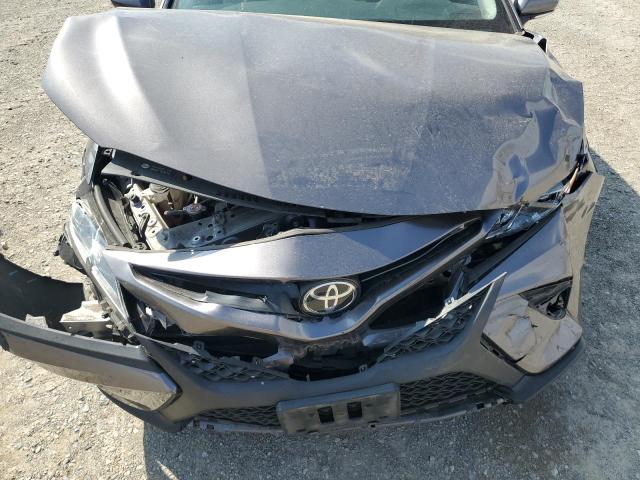 4T1B11HK4JU009436 - 2018 TOYOTA CAMRY L 灰色 照片 11