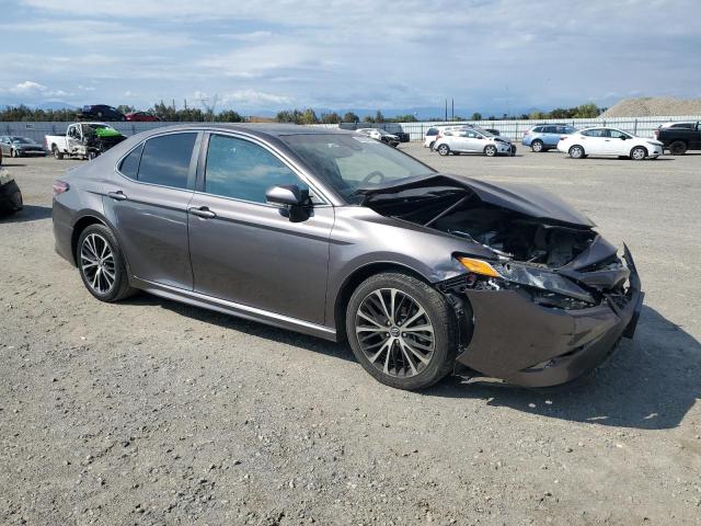 4T1B11HK4JU009436 - 2018 TOYOTA CAMRY L 灰色 照片 4