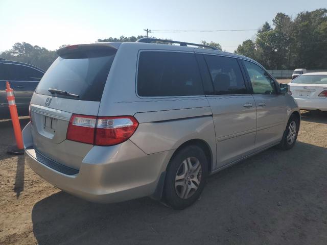 5FNRL38456B061572 - 2006 HONDA ODYSSEY EX SILVER photo 3