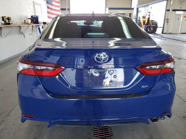 4T1T11AK5PU153410 - 2023 TOYOTA CAMRY SE NIGHT SHADE BLUE photo 6