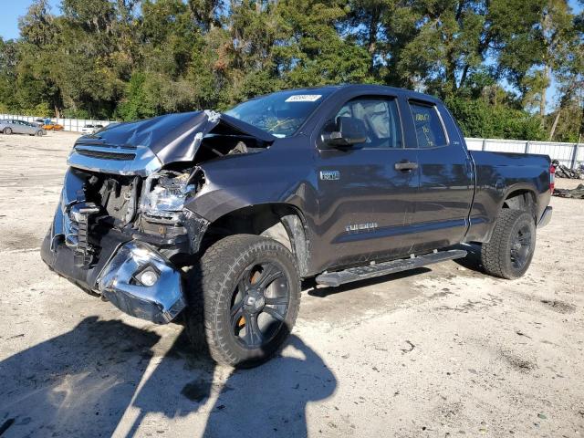 5TFUW5F1XHX665021 - 2017 TOYOTA TUNDRA DOUBLE CAB SR/SR5 GRAY photo 1