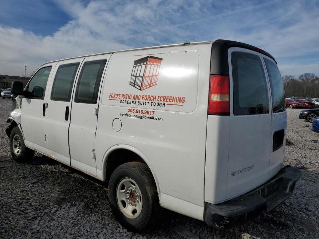 1GTGG25V671162505 - 2007 GMC SAVANA G2500 WHITE photo 2