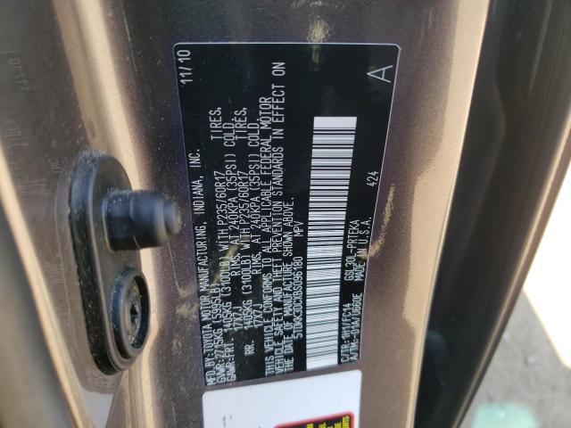 5TDKK3DCXBS096180 - 2011 TOYOTA SIENNA LE GRAY photo 13