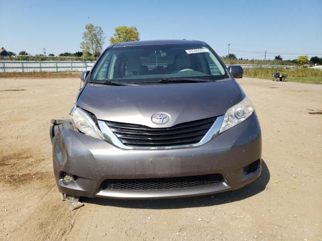 5TDKK3DCXBS096180 - 2011 TOYOTA SIENNA LE GRAY photo 5
