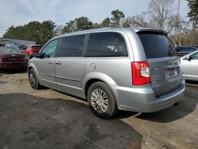 2C4RC1JG8FR677425 - 2015 CHRYSLER TOWN & COU LIMITED SILVER photo 2