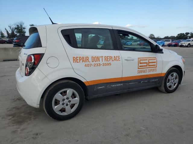 1G1JA6SG3D4139125 - 2013 CHEVROLET SONIC LS WHITE photo 3