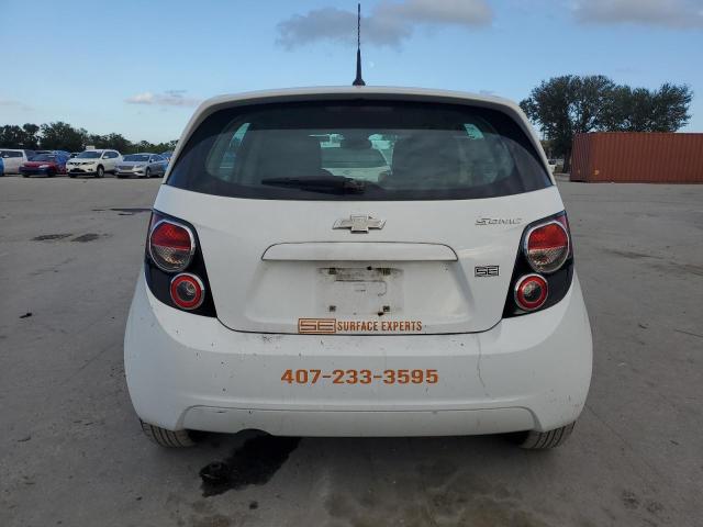 1G1JA6SG3D4139125 - 2013 CHEVROLET SONIC LS WHITE photo 6