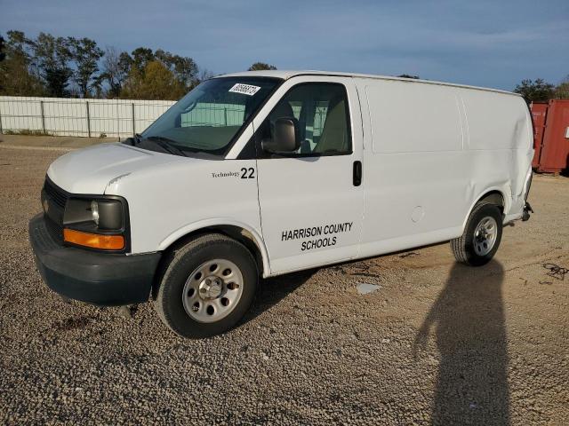 1GCSGAFX7D1123793 - 2013 CHEVROLET E150 CARGO WHITE photo 1