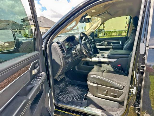 3C7WRMFL6MG649959 - 2021 RAM 5500 黑色 照片 9