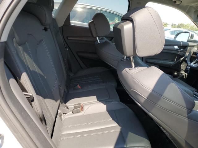 WA1BAAFY2M2025074 - 2021 AUDI Q5 PREMIUM PLUS SILVER photo 11