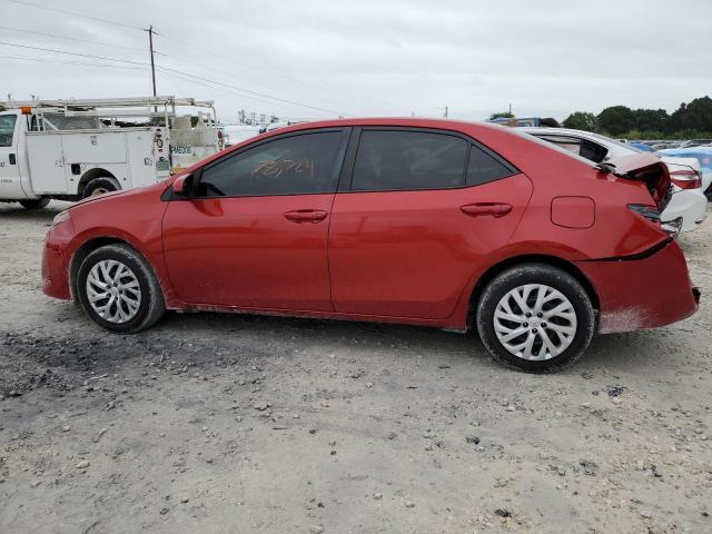 5YFBURHE5JP844852 - 2018 TOYOTA COROLLA L RED photo 2