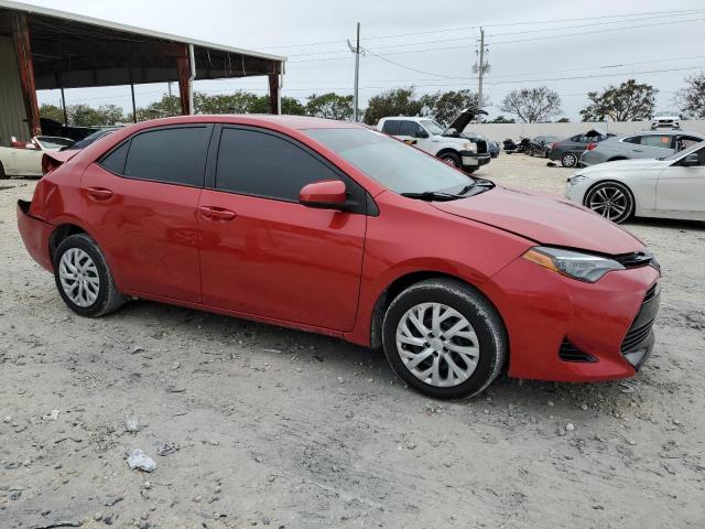 5YFBURHE5JP844852 - 2018 TOYOTA COROLLA L RED photo 4