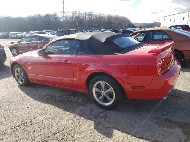 1ZVFT85H465239526 - 2006 FORD MUSTANG GT RED photo 2