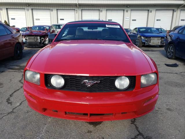 1ZVFT85H465239526 - 2006 FORD MUSTANG GT RED photo 5