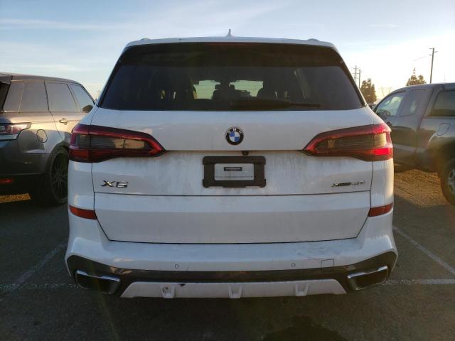 5UXCR6C04LLL75439 - 2020 BMW X5 XDRIVE40I WHITE photo 6