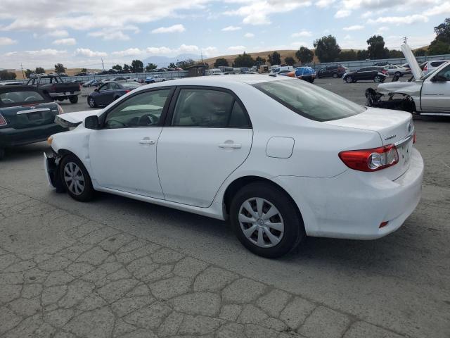 JTDBU4EE2B9163675 - 2011 TOYOTA COROLLA BASE Blanc photo 2
