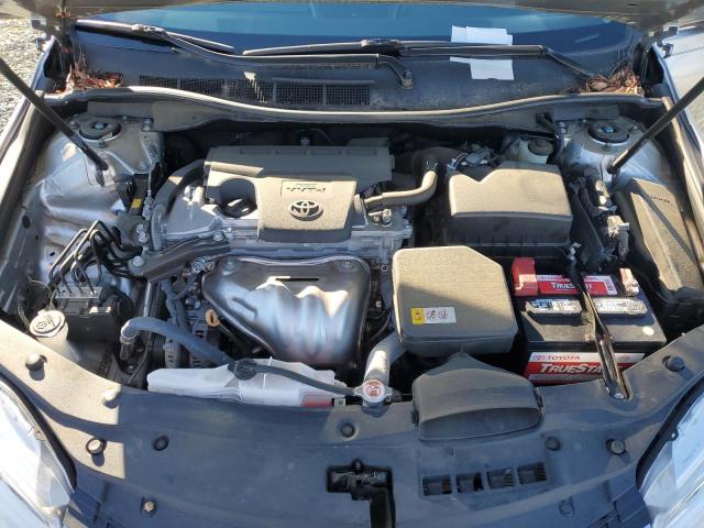 4T1BF1FK6HU451827 - 2017 TOYOTA CAMRY LE SILVER photo 11