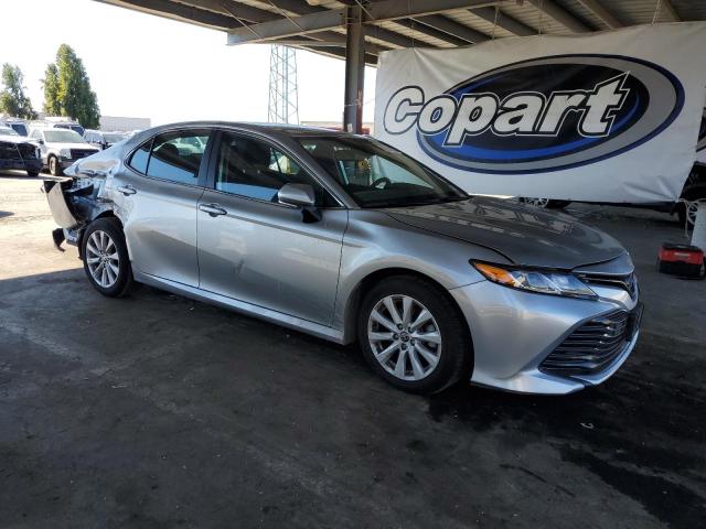 4T1L11AK8LU987827 - 2020 TOYOTA CAMRY LE SILVER photo 4