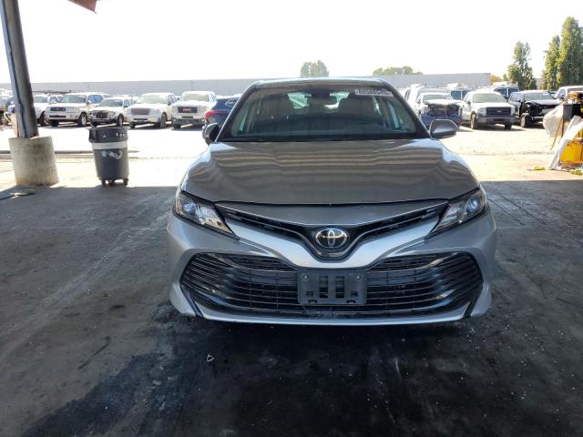 4T1L11AK8LU987827 - 2020 TOYOTA CAMRY LE SILVER photo 5