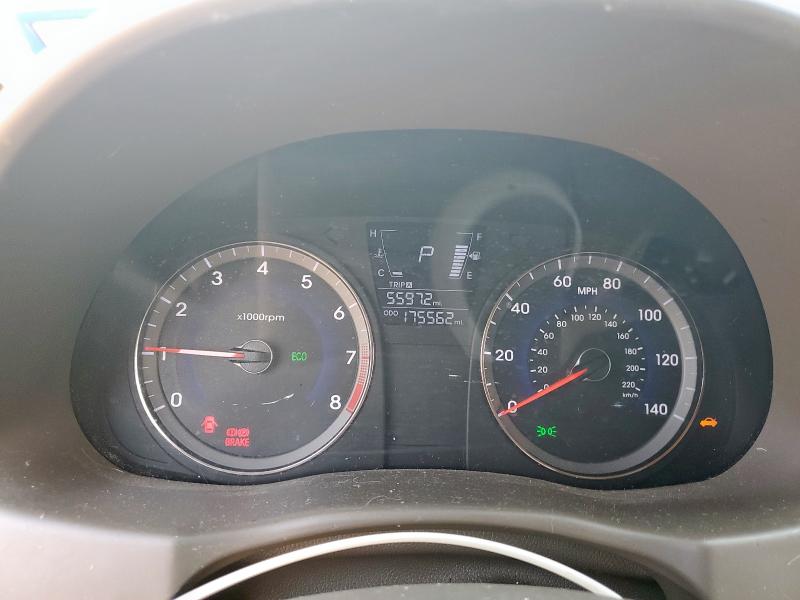 KMHCU4AE1CU238757 - 2012 HYUNDAI ACCENT GLS WHITE photo 9