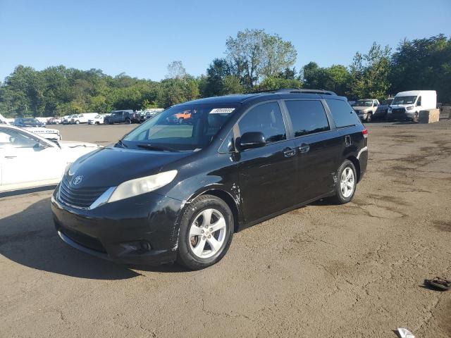 2012 TOYOTA SIENNA LE, 