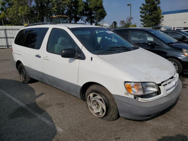 4T3ZF13C4WU004705 - 1998 TOYOTA SIENNA LE WHITE photo 4