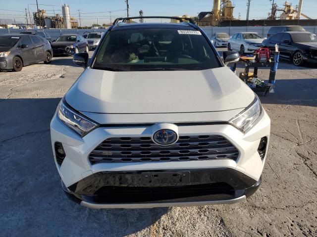 JTMEWRFV9KD518776 - 2019 TOYOTA RAV4 XSE WHITE photo 5