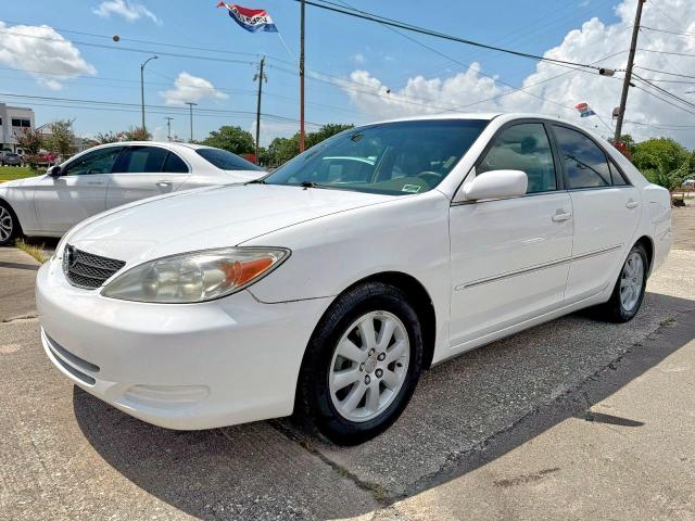 4T1BE32K52U027812 - 2002 TOYOTA CAMRY LE WHITE photo 2