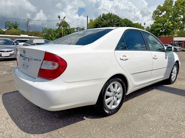 4T1BE32K52U027812 - 2002 TOYOTA CAMRY LE WHITE photo 4