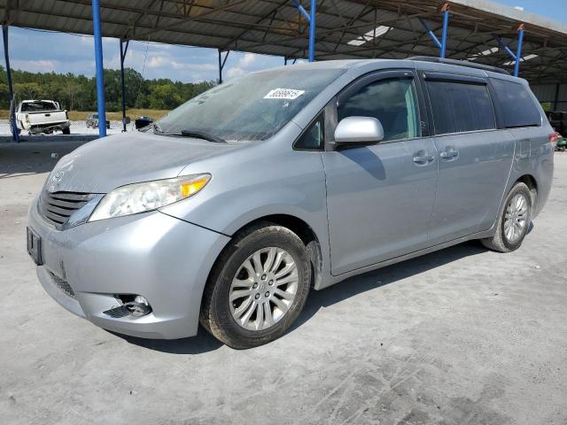 2012 TOYOTA SIENNA XLE, 