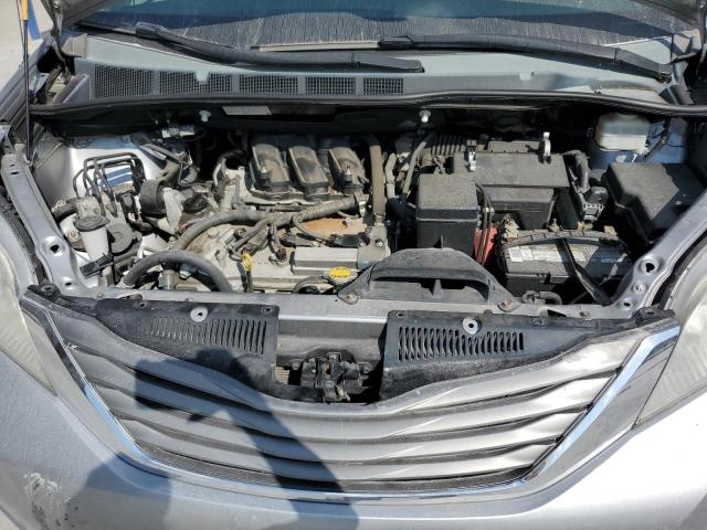 5TDYK3DCXCS278957 - 2012 TOYOTA SIENNA XLE Silber Foto 12