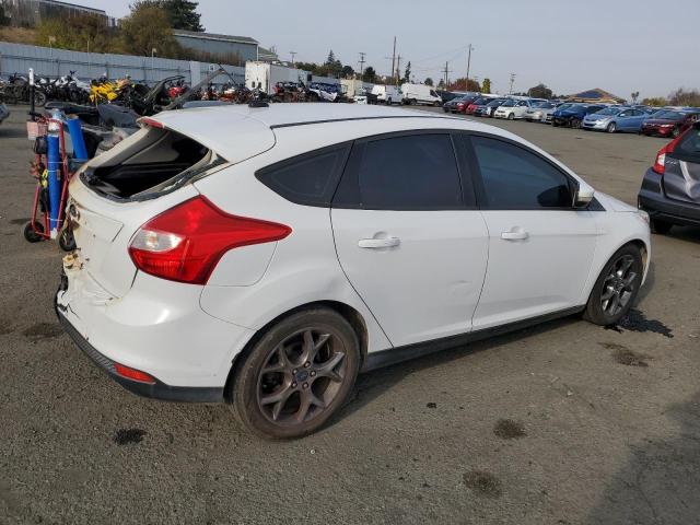 1FADP3K22DL246569 - 2013 FORD FOCUS SE WHITE photo 3