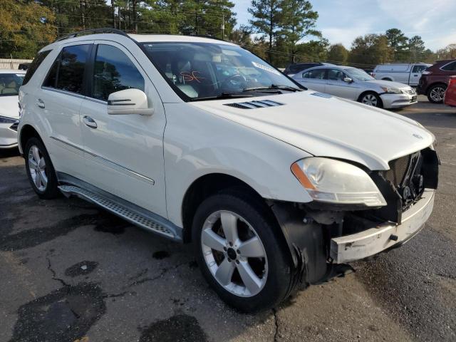 4JGBB8GB2BA715279 - 2011 MERCEDES-BENZ ML 350 4MATIC WHITE photo 4