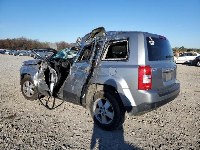 1C4NJPBA8HD116021 - 2017 JEEP PATRIOT SPORT SILVER photo 2