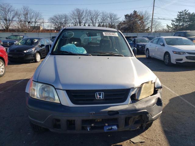 JHLRD1840WC104572 - 1998 HONDA CR-V LX SILVER photo 5