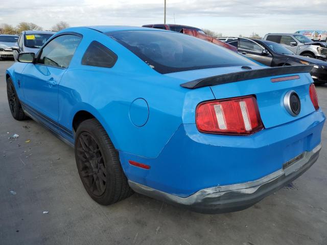 1ZVBP8AN2A5143174 - 2010 FORD MUSTANG BLUE photo 2