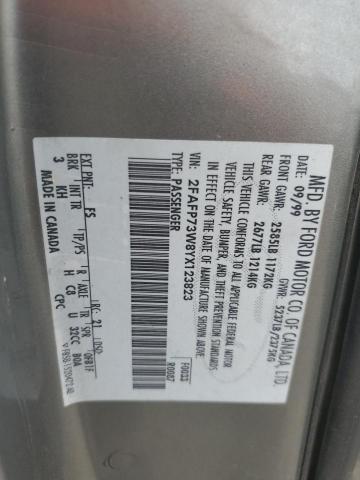 2FAFP73W8YX123823 - 2000 FORD CROWN VICT 金色 照片 12