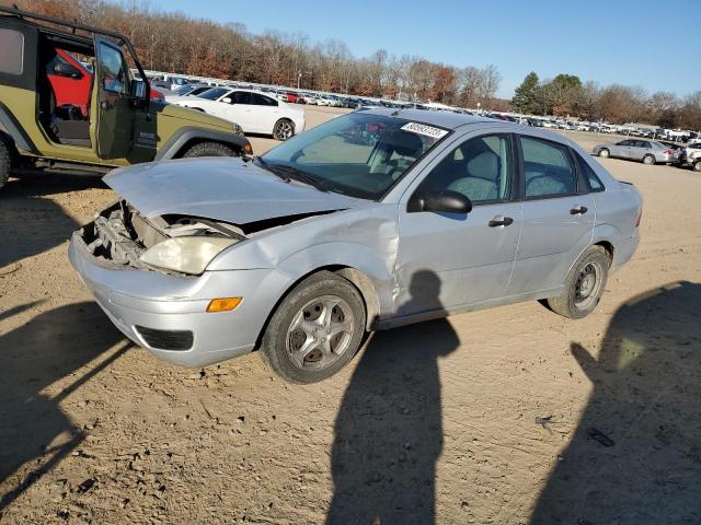 1FAFP34NX5W127474 - 2005 FORD FOCUS ZX4 SILVER photo 1