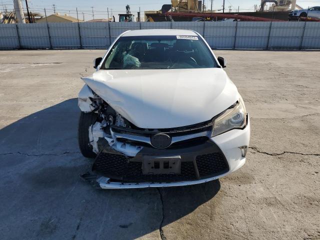 4T1BF1FK4GU131369 - 2016 TOYOTA CAMRY LE WHITE photo 5