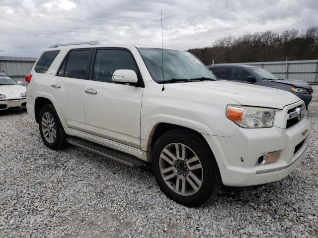 JTEZU5JR9A5001654 - 2010 TOYOTA 4RUNNER SR5 WHITE photo 4