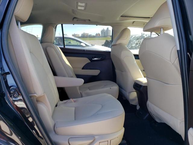 5TDGZRAH0MS036173 - 2021 TOYOTA HIGHLANDER XLE BLACK photo 11