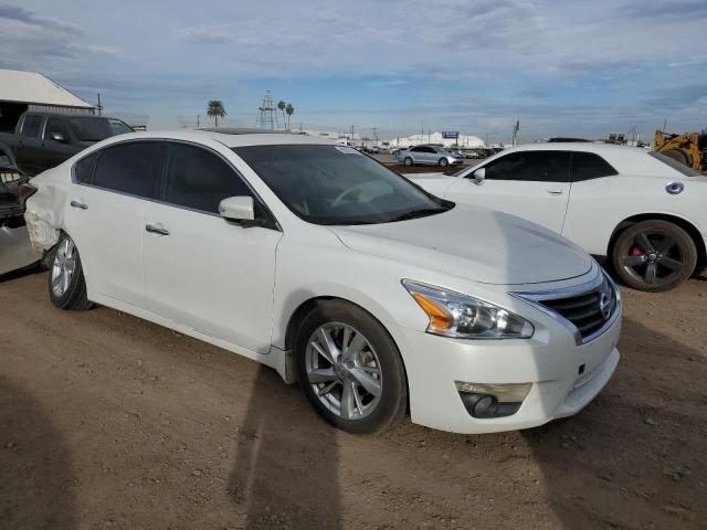 1N4AL3AP6FN863816 - 2015 NISSAN ALTIMA 2.5 WHITE photo 4