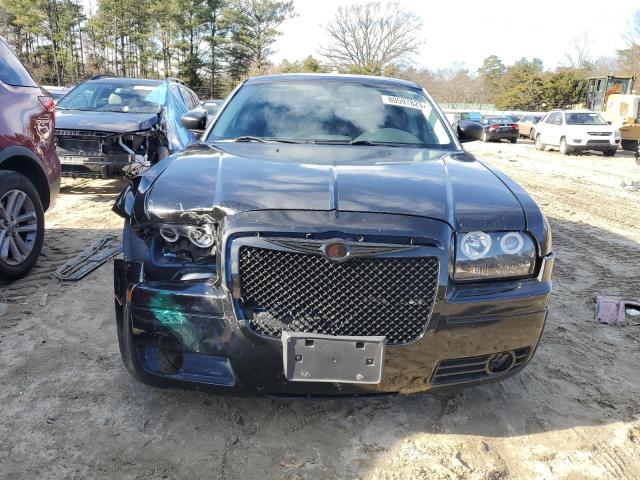 2C3KA43D49H512031 - 2009 CHRYSLER 300 LX BLACK photo 5